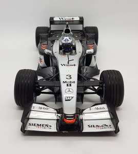 Paul's Model Art MiniChamps Mclaren Mercedes Model Car Scale 1/18, missing fin as per photo