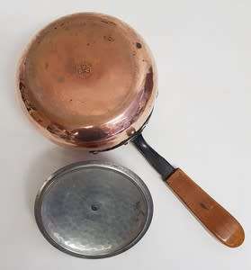 Stokli-Netstal Vintage Hammered Copper pot with lid, Swiss made as per photo