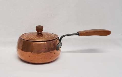 Stokli-Netstal Vintage Hammered Copper pot with lid, Swiss made as per photo