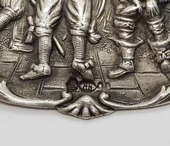 Antique Dutch Repousse Brooch - Silver 900 - Rembrandt`s Night Watch weight 13.5g(6cmx4cm) asp