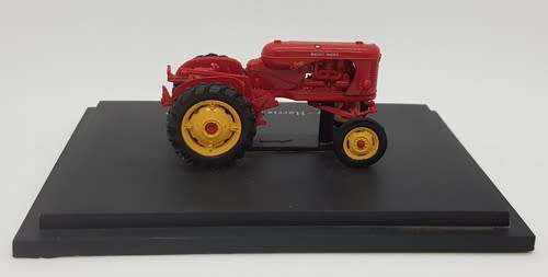 Massey-Harris Pony 820 - 1957 Model Tractor  - broken seat and exhaust - as per photo