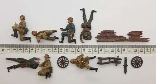 Lot of 7 painted lead soldiers as per photo