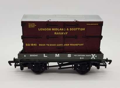Bachmann 1 Plank wagon with large container 00 Gauge in box as per photo
