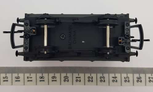 Bachmann 1 Plank wagon with large container 00 Gauge in box as per photo