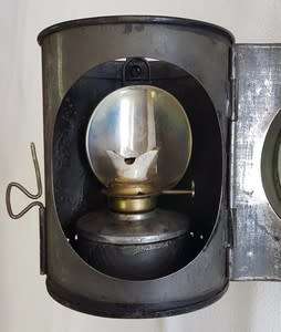 Vintage British Railway hand held 3 aspect lamp, very good condition as per photo