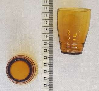 Miniature Whiskey Barrel with shot glasses - missing tap - as per photo