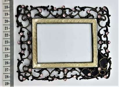 Vintage Photo Frame with Pink Stones 10.5 cm x 13.5 cm - as per photo