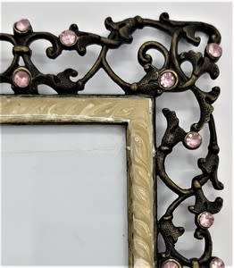 Vintage Photo Frame with Pink Stones 10.5 cm x 13.5 cm - as per photo