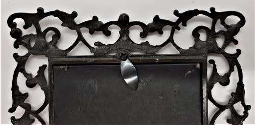 Vintage Photo Frame with Pink Stones 10.5 cm x 13.5 cm - as per photo