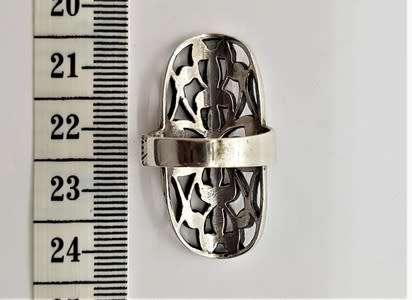 925 Sterling Silver Marcasite Ring size ` O `- as per photo