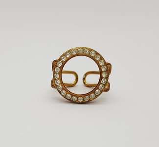 Vintage Camy watch, brooch, ring and pendant set as per photo