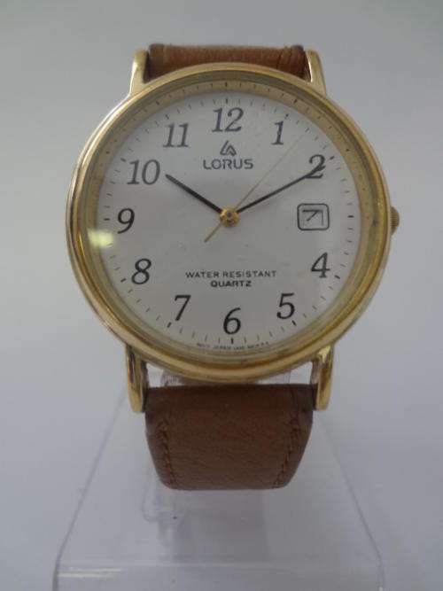 Lorus gent's watch as per photo