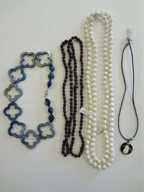 Lot of 4 costume jewellery necklaces - as per photo