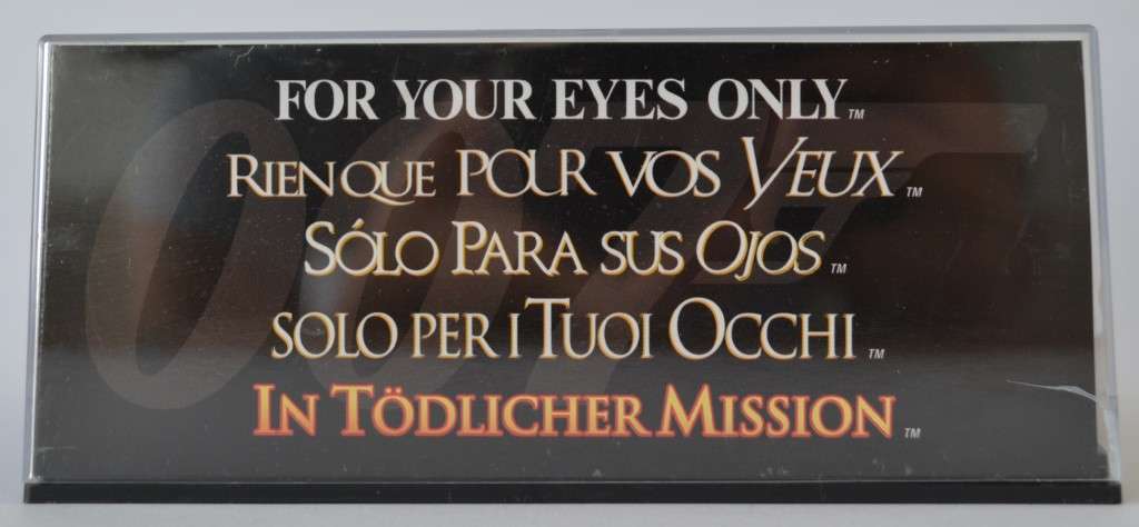 James Bond 007 Lotus Esprit Turbo - For Your Eyes Only Model Car Scale 1:43 as per photo