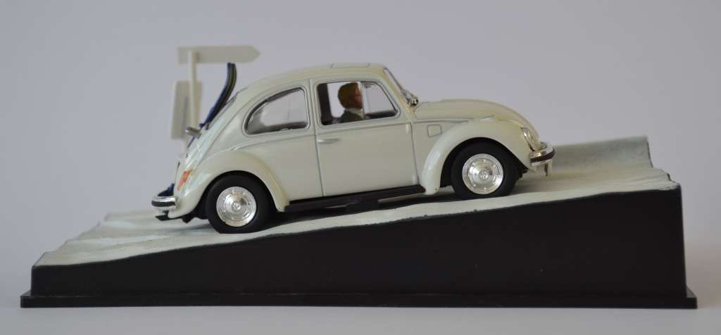 James Bond 007 Volkswagen Beetle - On Her Majesty`s Secret Service Model Car Scale 1:43 as per photo