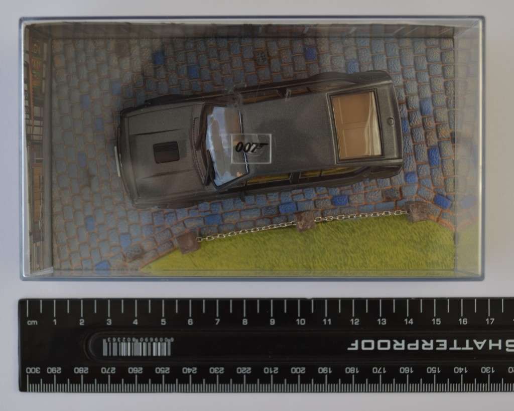 James Bond 007 Alfa Romeo GTV6 - Octopussy Model Car Scale 1:43 as per photo