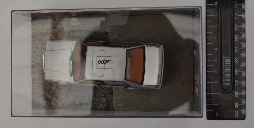James Bond 007 Maserati Biturbo 425 - License to Kill Model Car Scale 1:43 as per photo