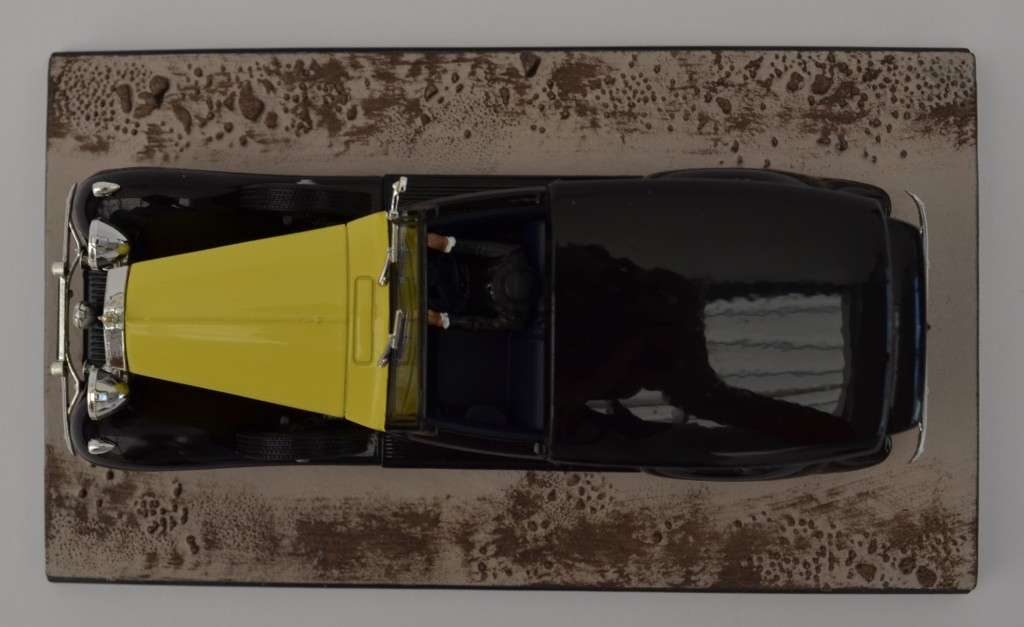 James Bond 007 Rolls Royce Phantom III - Goldfinger Model Car Scale 1:43 as per photo