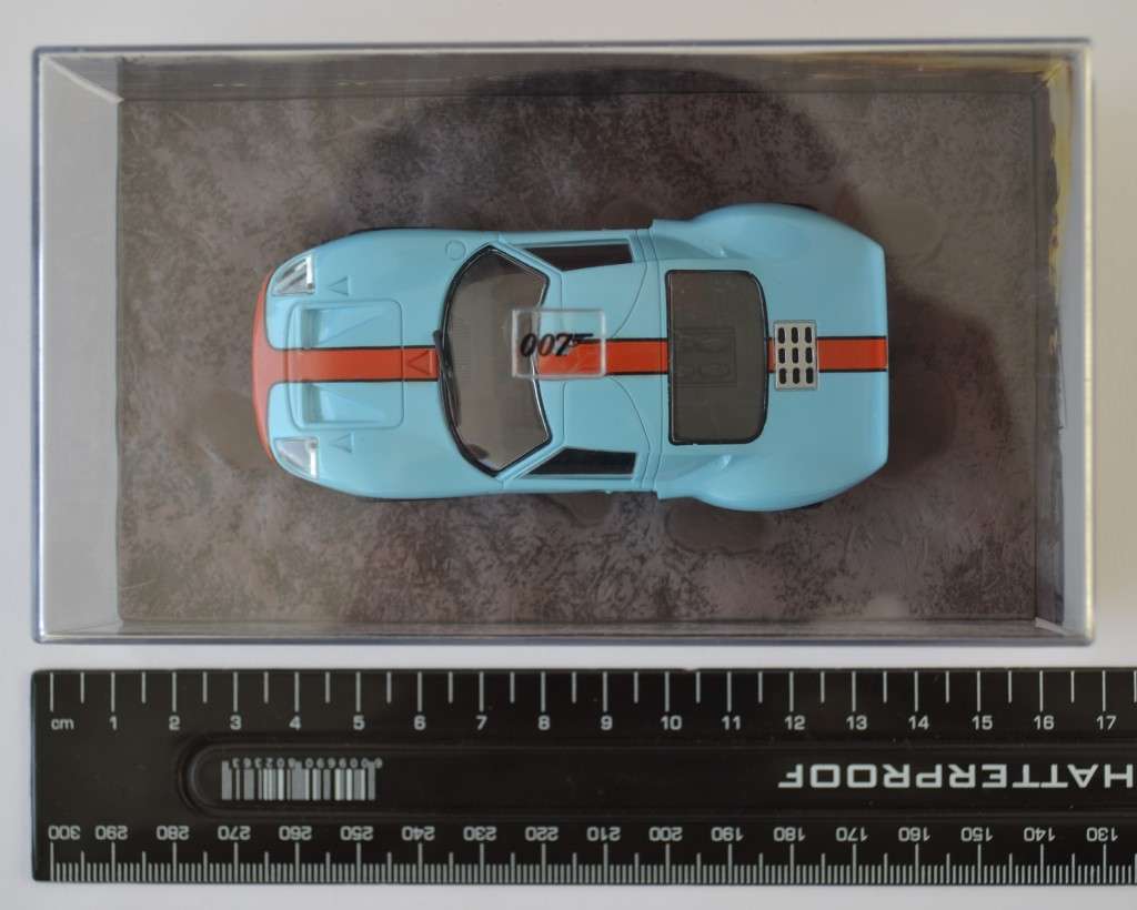 James Bond 007 Ford GT40 - Die Another Day Model Car Scale 1:43 as per photo
