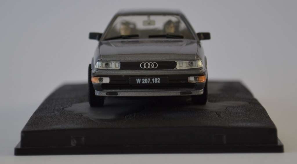 James Bond 007 Audi 200 Quatro - The Living Daylights Model Car Scale 1:43 as per photo