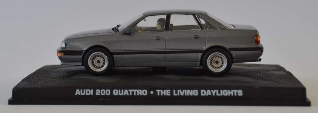 James Bond 007 Audi 200 Quatro - The Living Daylights Model Car Scale 1:43 as per photo