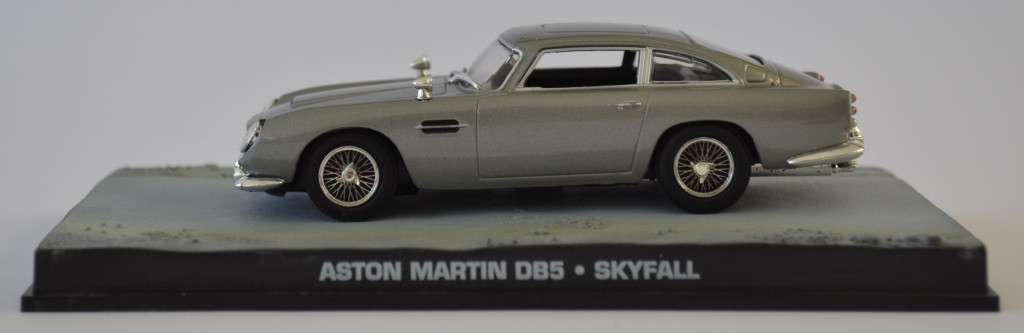 James Bond 007 Aston Martin DB5 - Skyfall Model Car Scale 1:43 as per photo