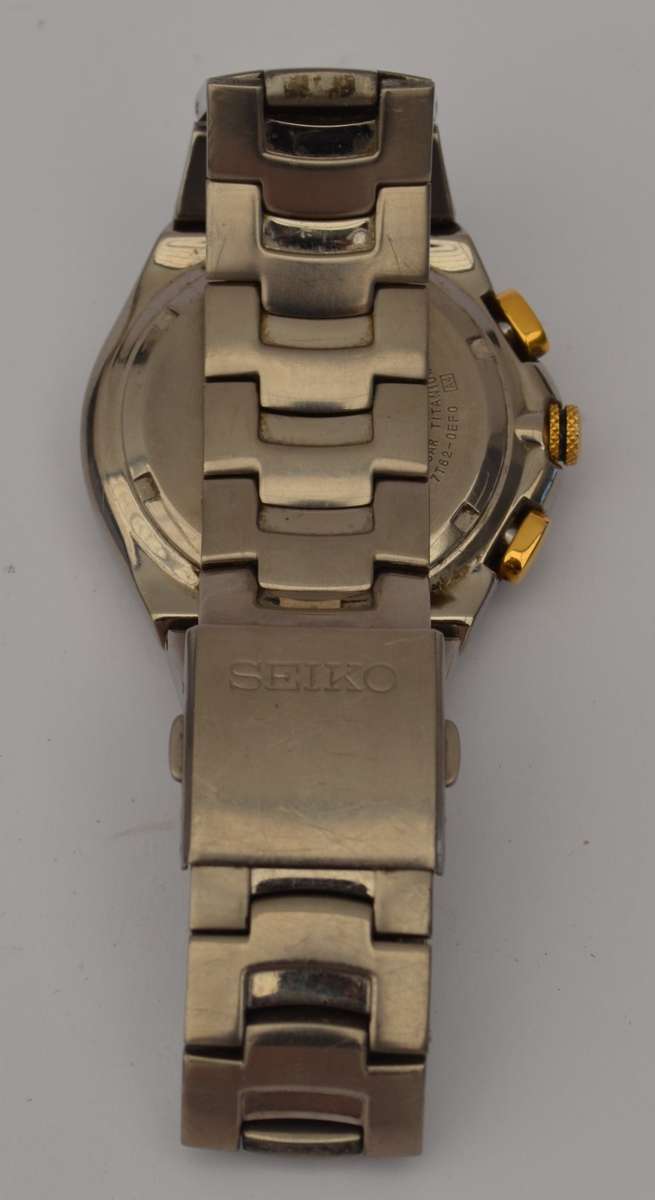 Seiko Chronograph Titanium Watch 100m in box - working as per photo