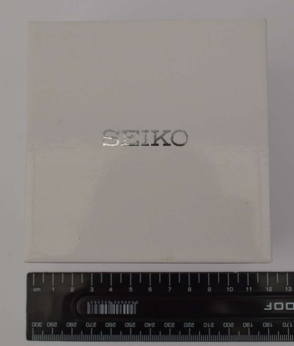 Seiko Chronograph Solar Watch in box - working as per photo