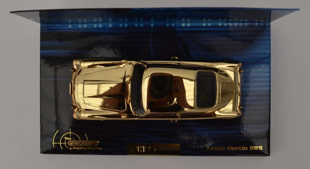 James Bond DB5 Aston Martin Limited Edition mini champs 1:43 as per photo