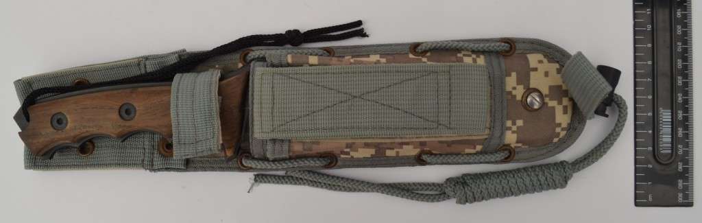 Schrade Extreme Survival knife with sheath 30cm as per photo