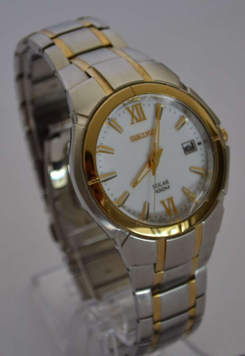 Seiko Chronograph Solar 2-tone Watch 100m in box - working as per photo