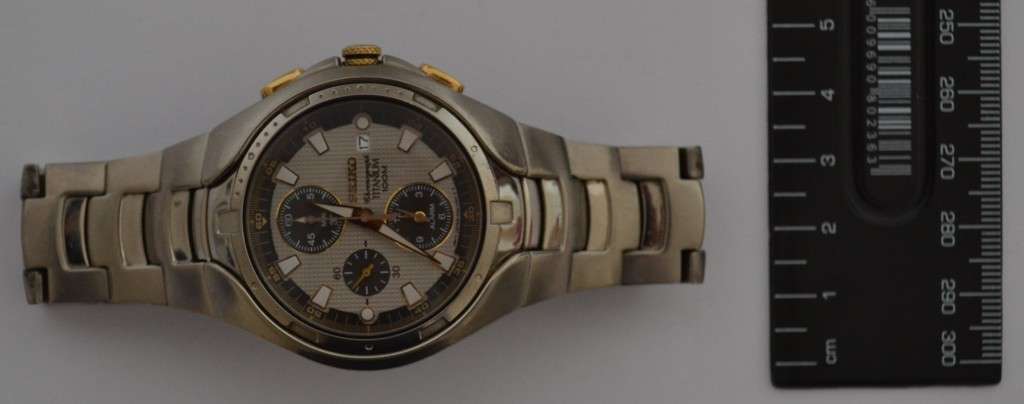 Seiko Chronograph Titanium Watch 100m in box - working as per photo