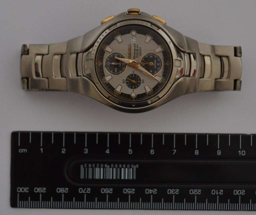 Seiko Chronograph Titanium Watch 100m in box - working as per photo