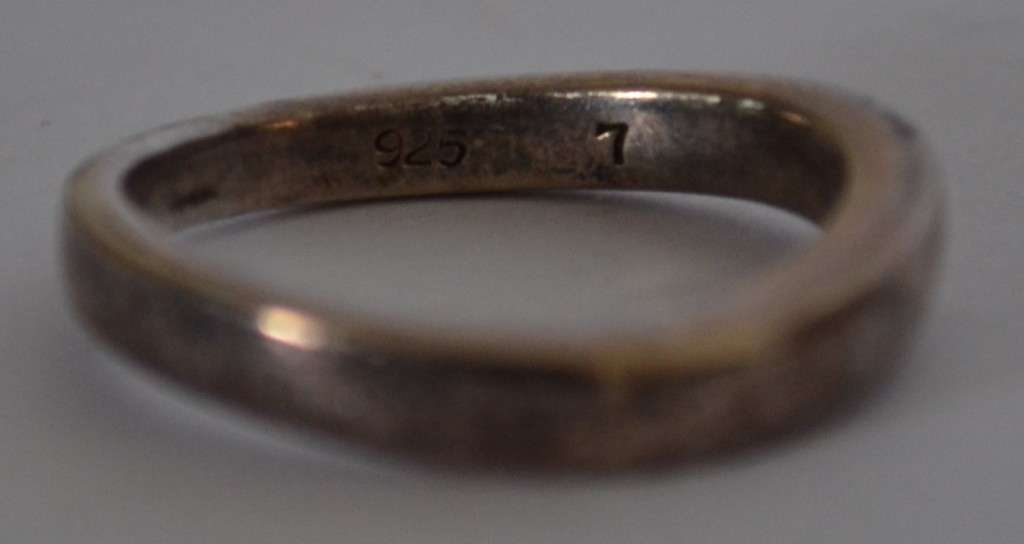 925 Sterling Silver Ring weight 3.3g size M as per photo