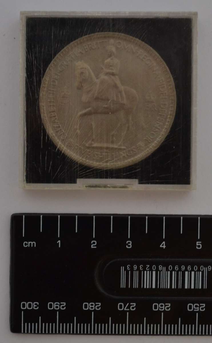 1953 Great Britain 5 Shillings as per photo