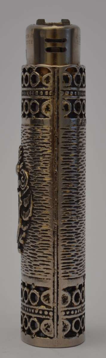 Vintage lighter, working as per photo