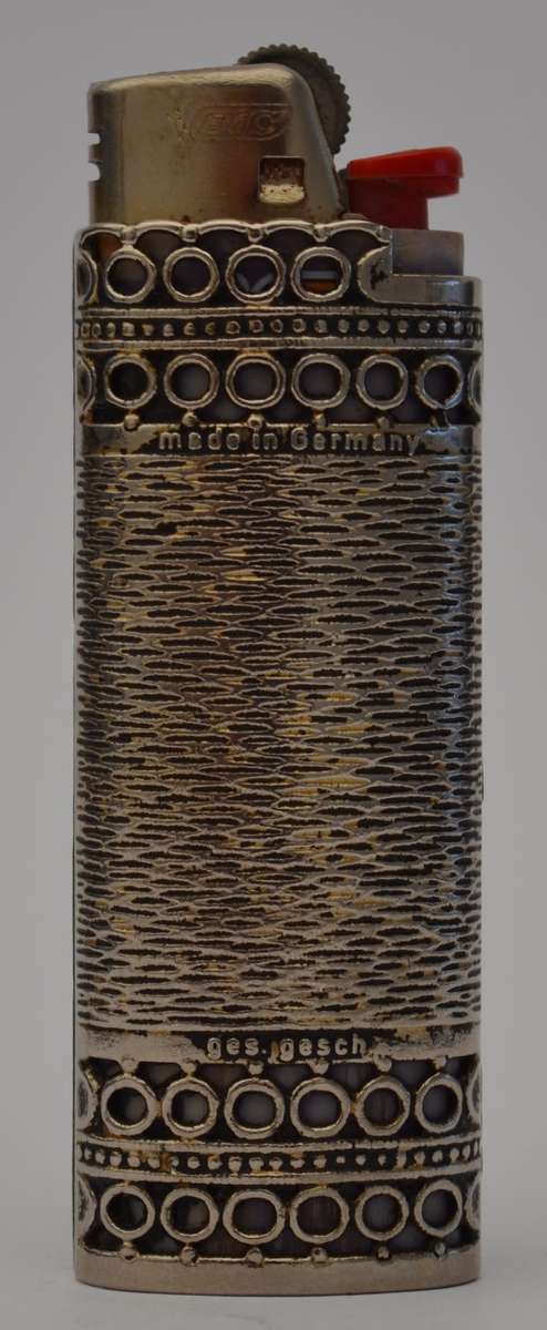 Vintage lighter, working as per photo