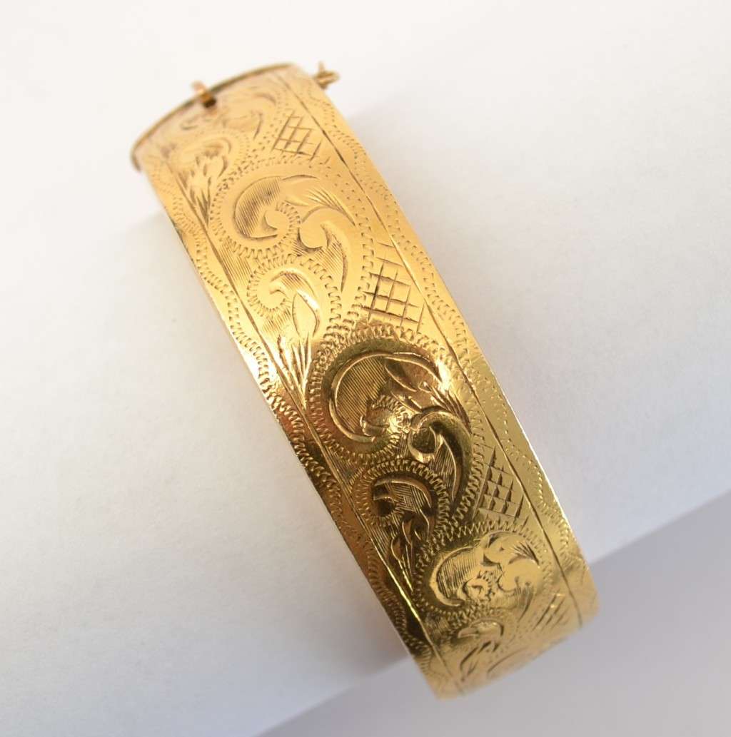 Vintage 9k Metal Core Bangle weight 41g as per photo