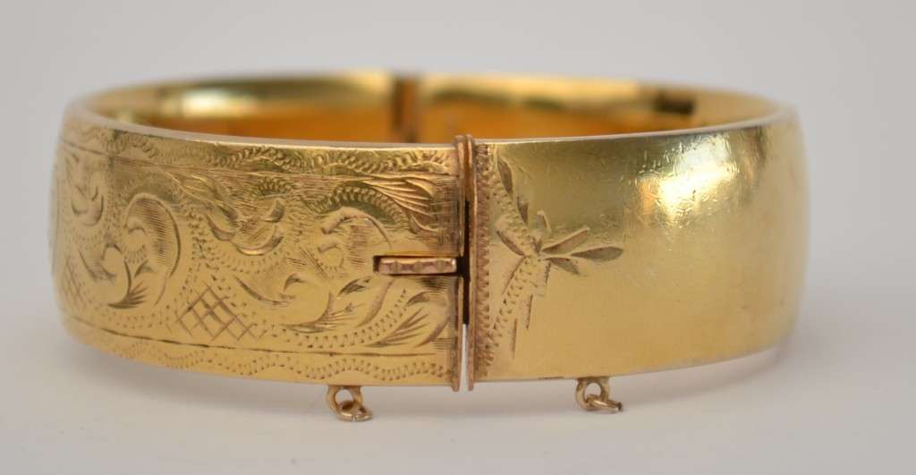 Vintage 9k Metal Core Bangle weight 41g as per photo