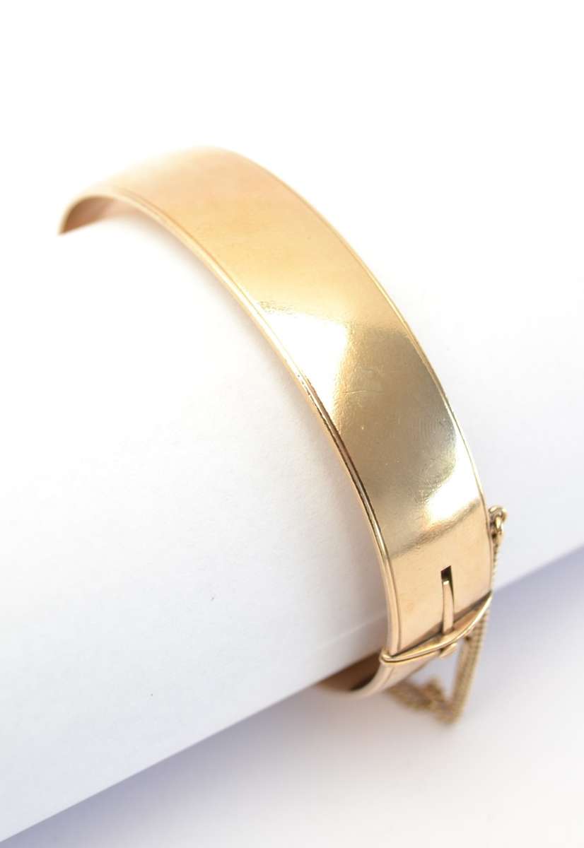 Vintage 9k Metal Core Bangle weight 34g as per photo
