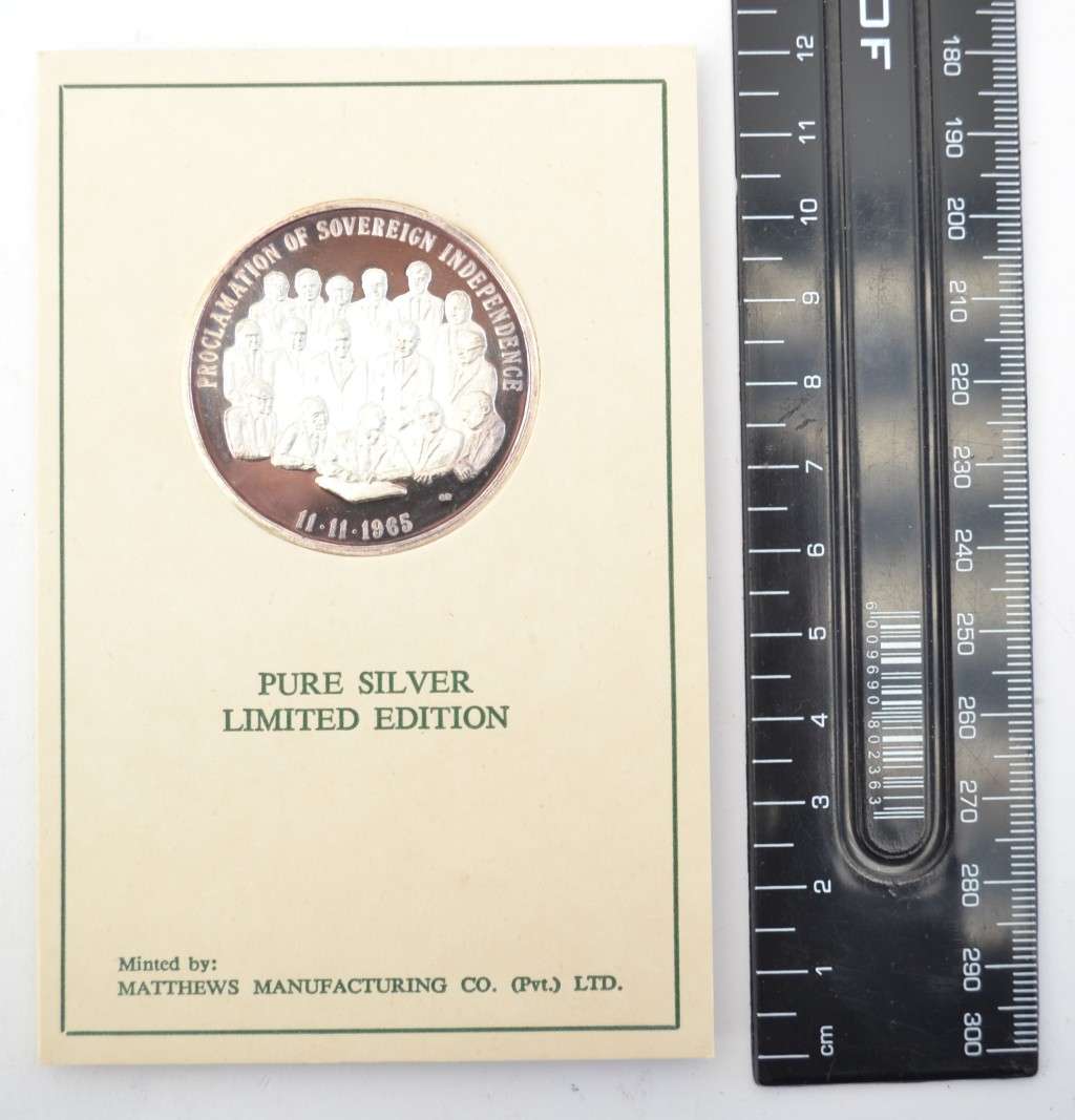 Rhodesian History Medallion Fine Silver weight 42g as per photo