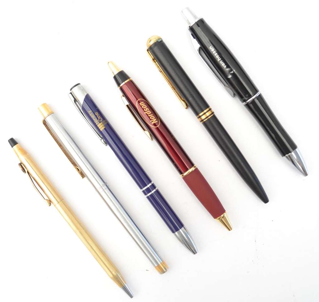 Lot of 6 assorted pens as per photo