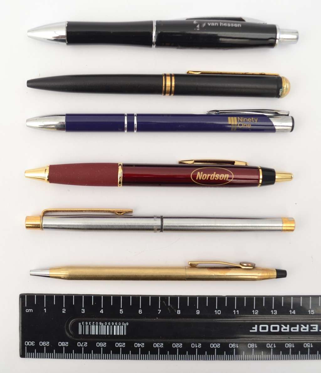 Lot of 6 assorted pens as per photo