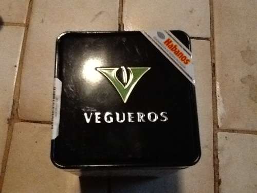 Cuban cigars vegueros case of 16