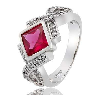 **STUNNING WHITE GOLD PRINCESS CUT RED RUBY RING**