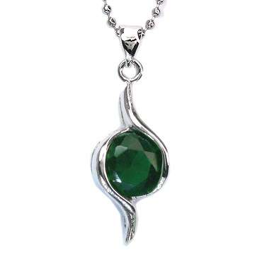 **STUNNING WHITE GOLD ROUND CUT GREEN EMERALD PENDANT WITH CHAIN**