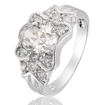 **BEAUTIFUL WHITE GOLD OVAL CUT TOPAZ RING**