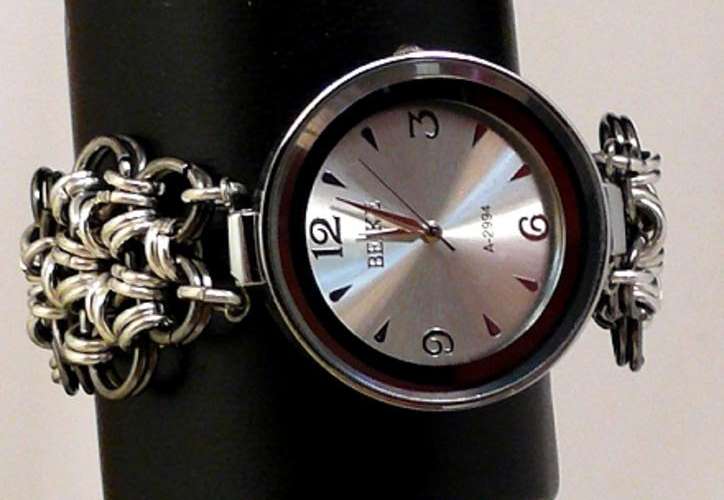 Elegant  Chainmaile Ladies Watch