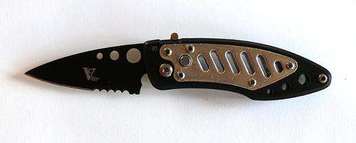 Victory cloud spring loaded foldable pocket knive