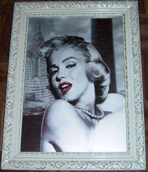 A BEAUTY, 3D MARILYN MONROE IN FRAME SIZE 420X320MM